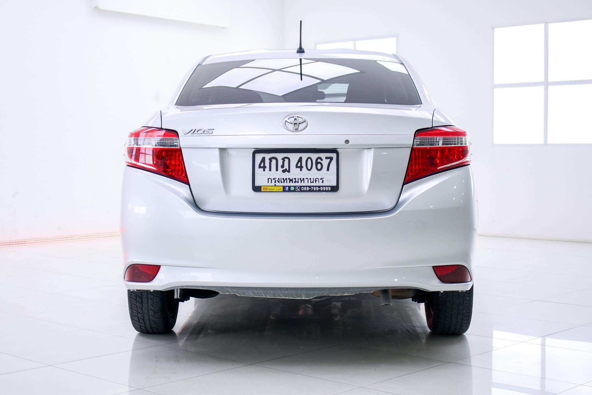 Toyota Vios ปี 2015 สีเทา (รูปที่ 8)