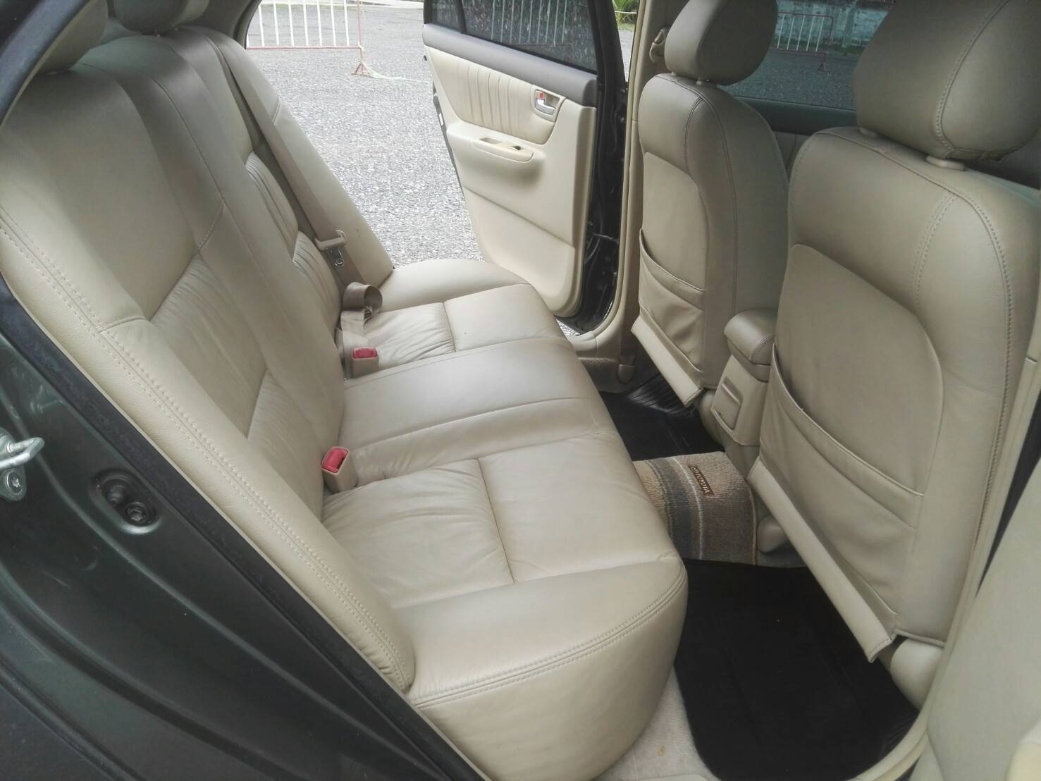 ขายToyota Corolla Altis (หน้าหมู/ตาถั่ว) ปี 2004 สีเทา (รูปที่ 10)