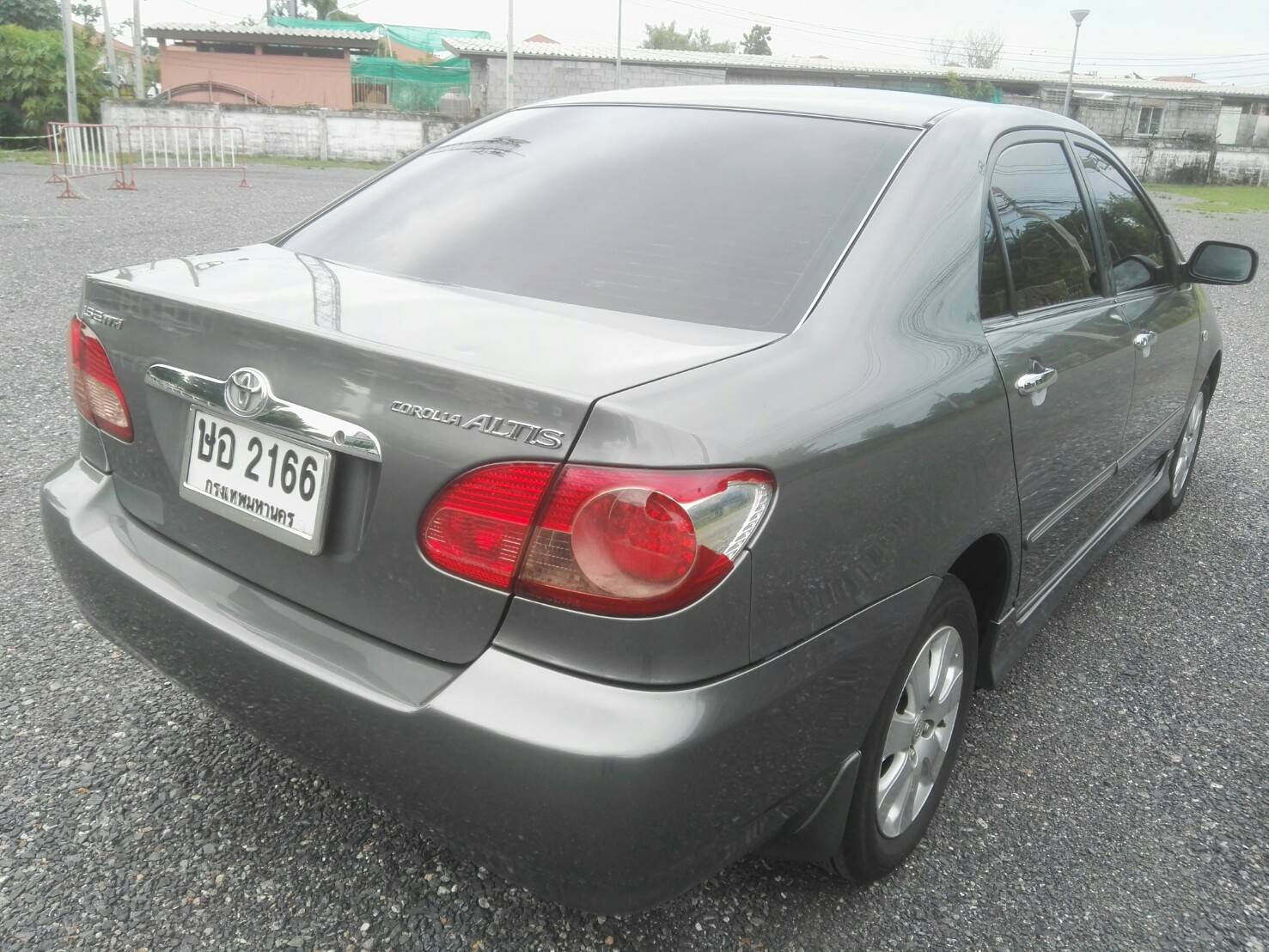 ขายToyota Corolla Altis (หน้าหมู/ตาถั่ว) ปี 2004 สีเทา (รูปที่ 3)