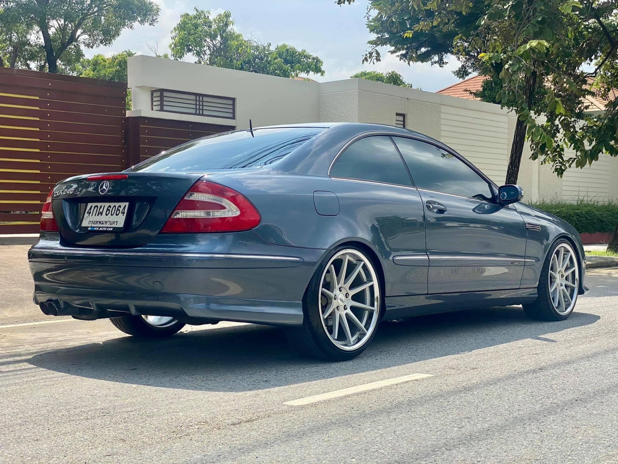 ?Clk 240 ปี 2004 ?"รุ่นAvantgarde ?? (รูปที่ 7)