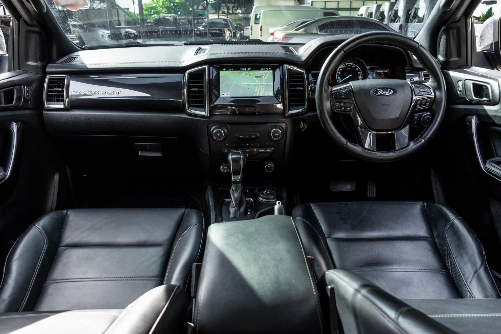 Ford Everest 2.0 Bi-Turbo Titanium Plus 4WD Navi 2018 A/T (รูปที่ 12)