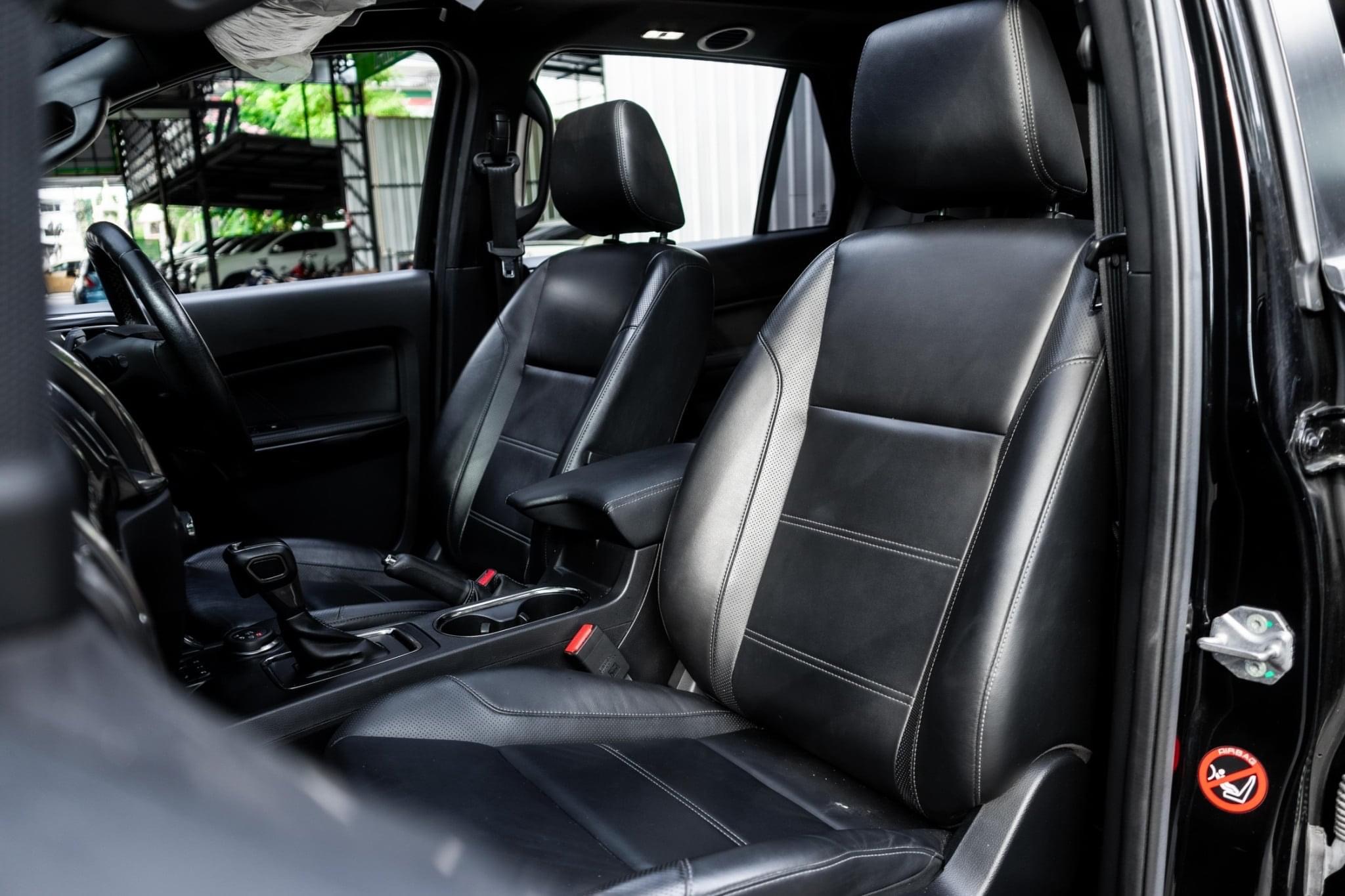 Ford Everest 2.0 Bi-Turbo Titanium Plus 4WD Navi 2018 A/T (รูปที่ 6)