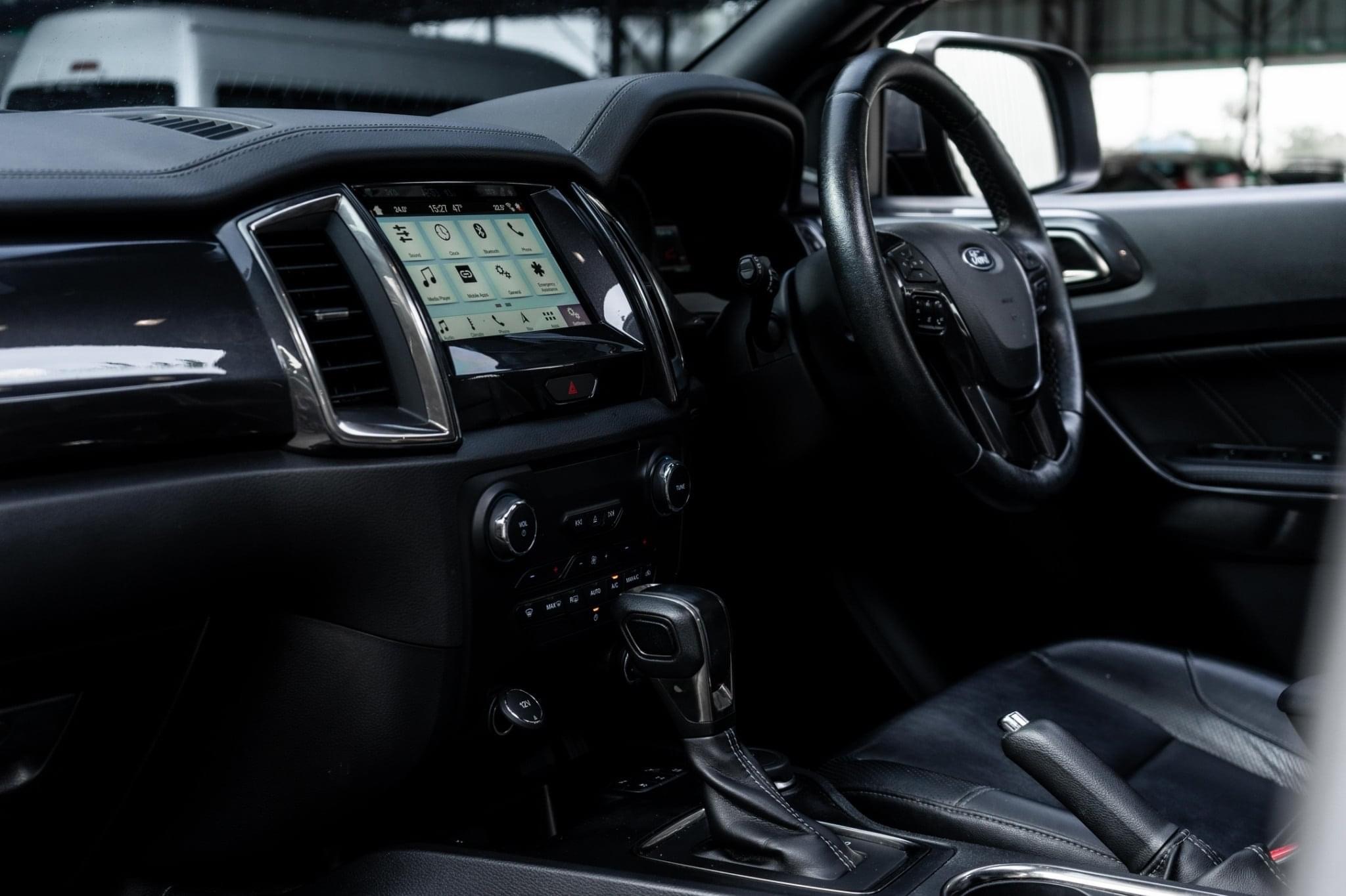 Ford Everest 2.0 Bi-Turbo Titanium Plus 4WD Navi 2018 A/T (รูปที่ 5)