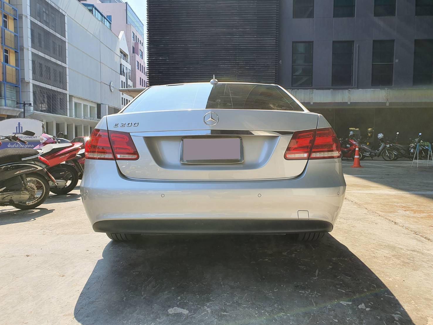 Mercedes Benz E-200 Sedan ปี 2013 สีเทา เครื่อง 2.0 (รูปที่ 8)