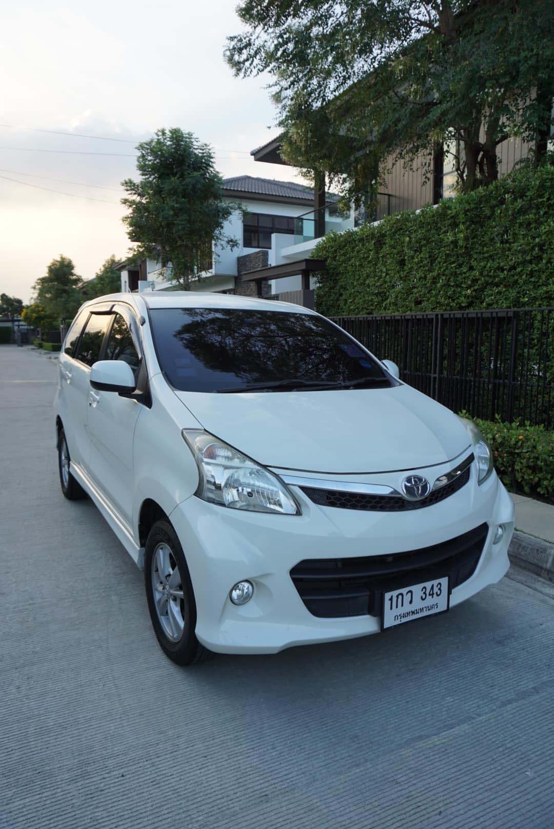 TOYOTA AVANZA 2013 1.5 S AUTO รุ่น TOP