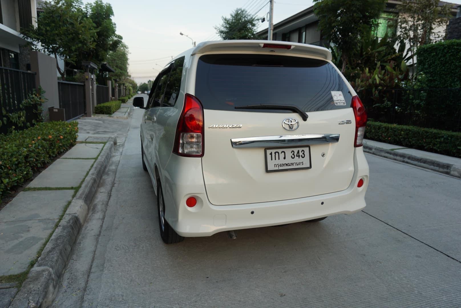 TOYOTA AVANZA 2013 1.5 S AUTO รุ่น TOP