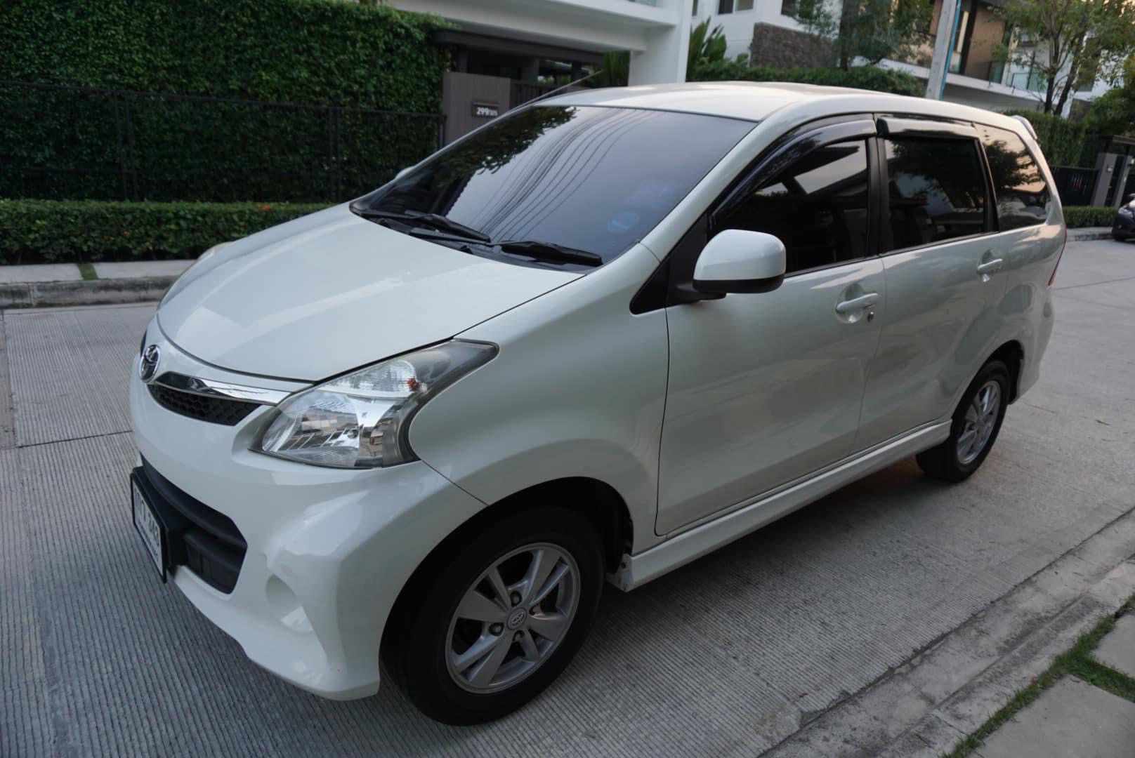 TOYOTA AVANZA 2013 1.5 S AUTO รุ่น TOP