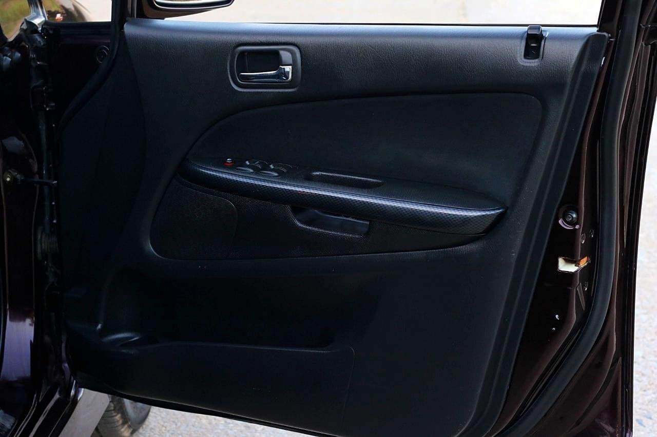Honda Stream ปี 2003 สีดำ (รูปที่ 15)