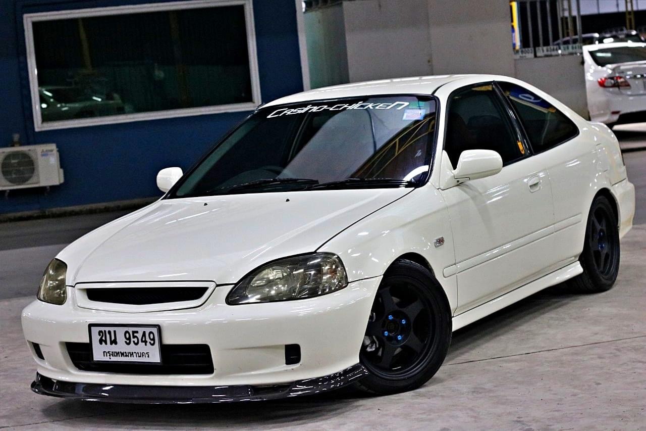 Honda Civic EK โฉม Coupe ปี 2000 สีขาว