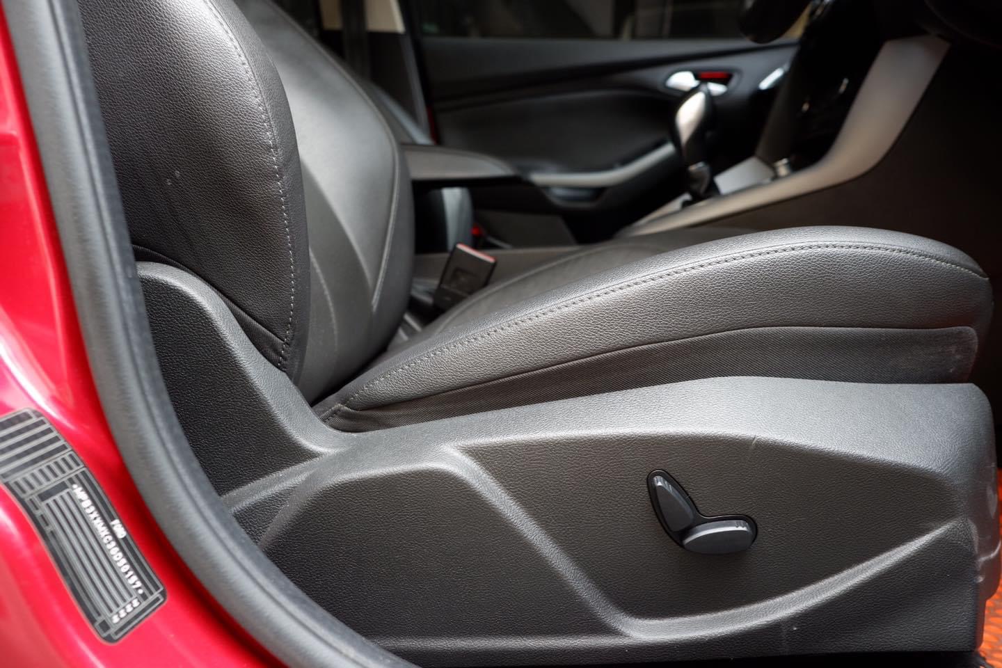 Ford Focus ecoboost 1.5 sport ปี16 (รูปที่ 11)