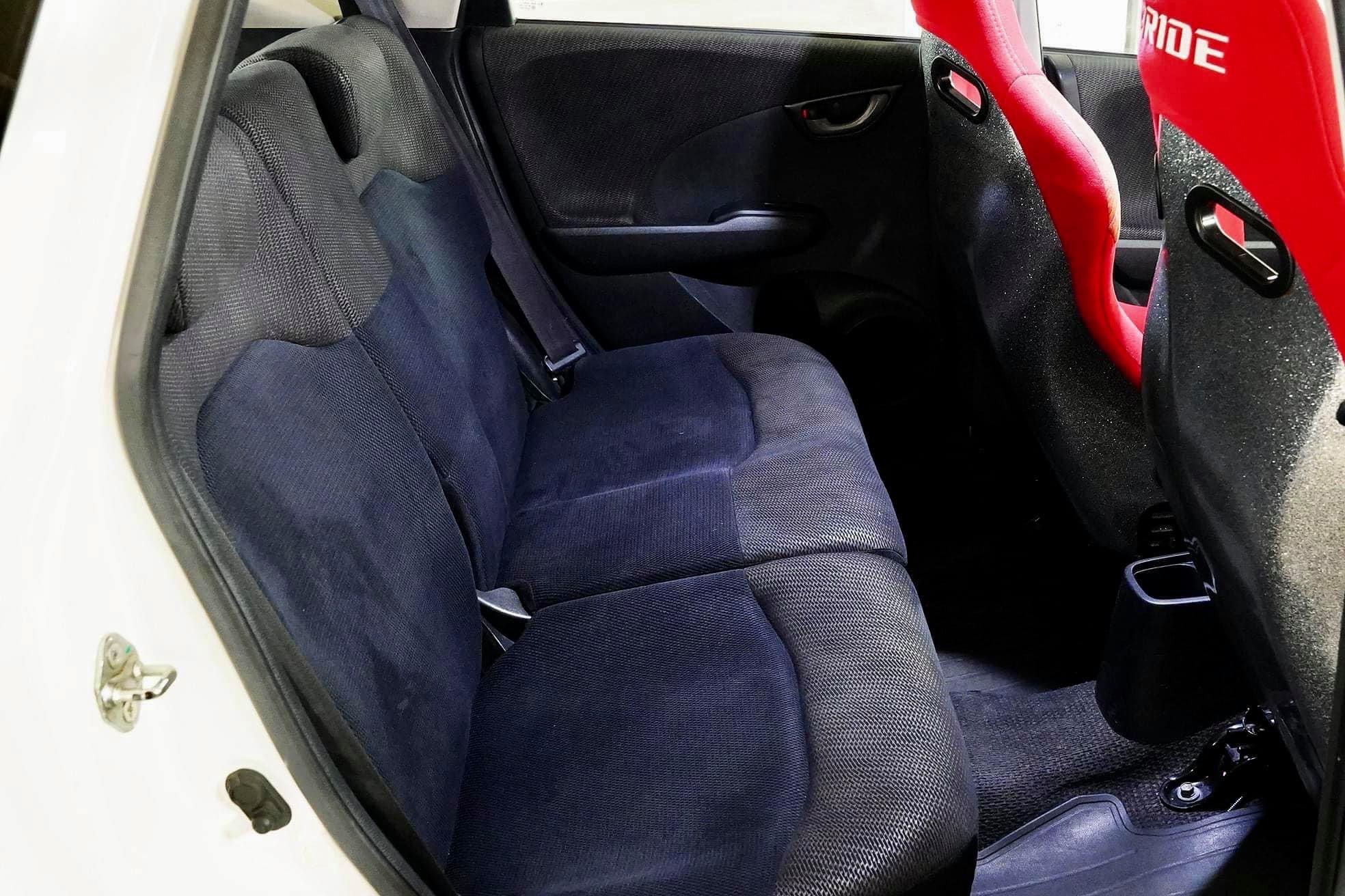 Honda Jazz GE 1.5SV at ปี11 #ตัวท๊อปทรงซิ่ง (รูปที่ 12)