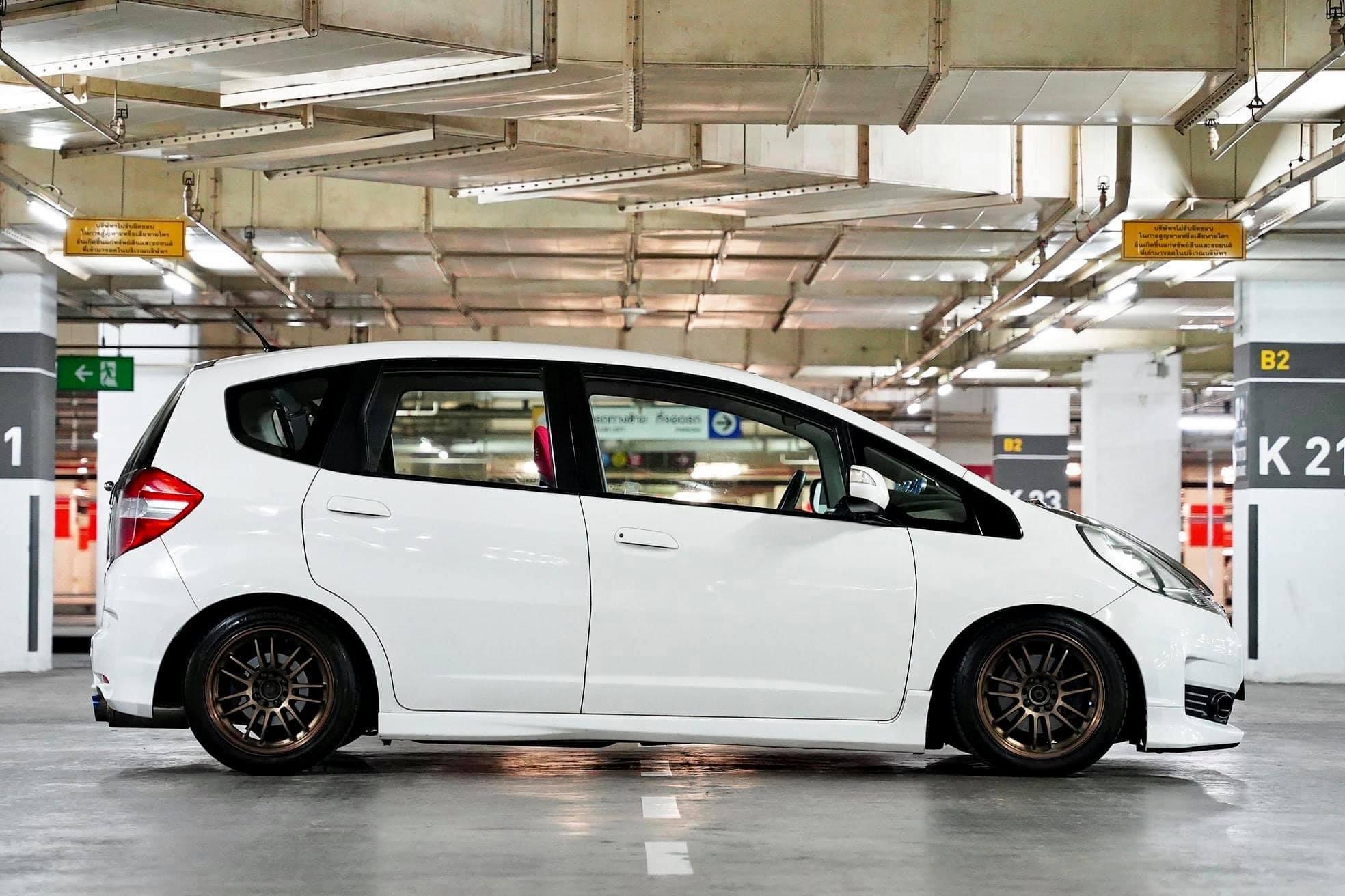 Honda Jazz GE 1.5SV at ปี11 #ตัวท๊อปทรงซิ่ง