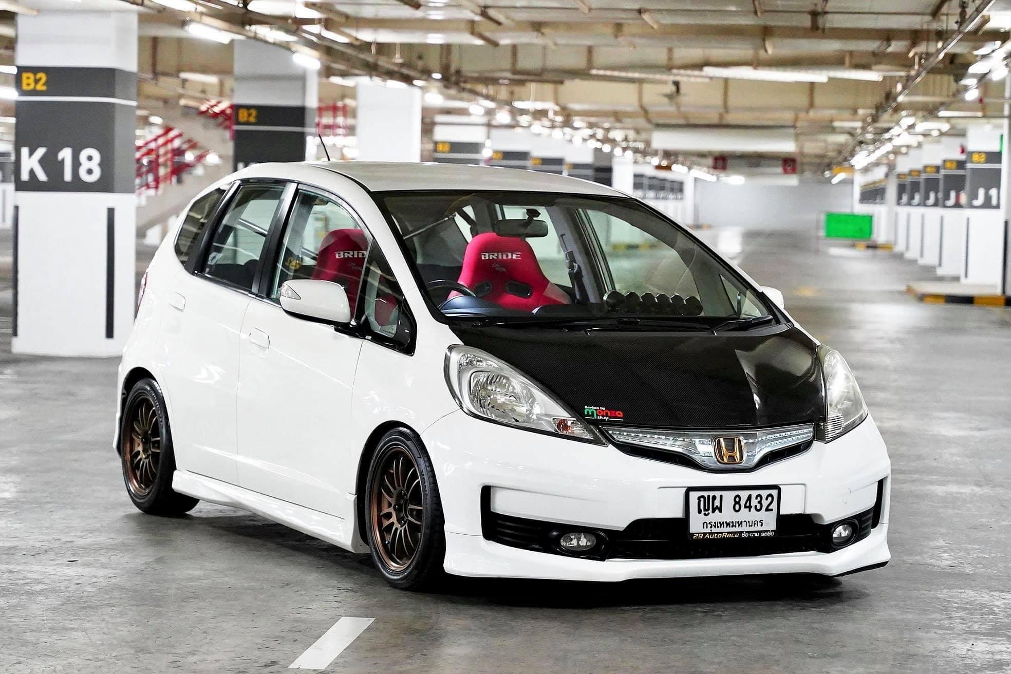 Honda Jazz GE 1.5SV at ปี11 #ตัวท๊อปทรงซิ่ง (รูปที่ 3)