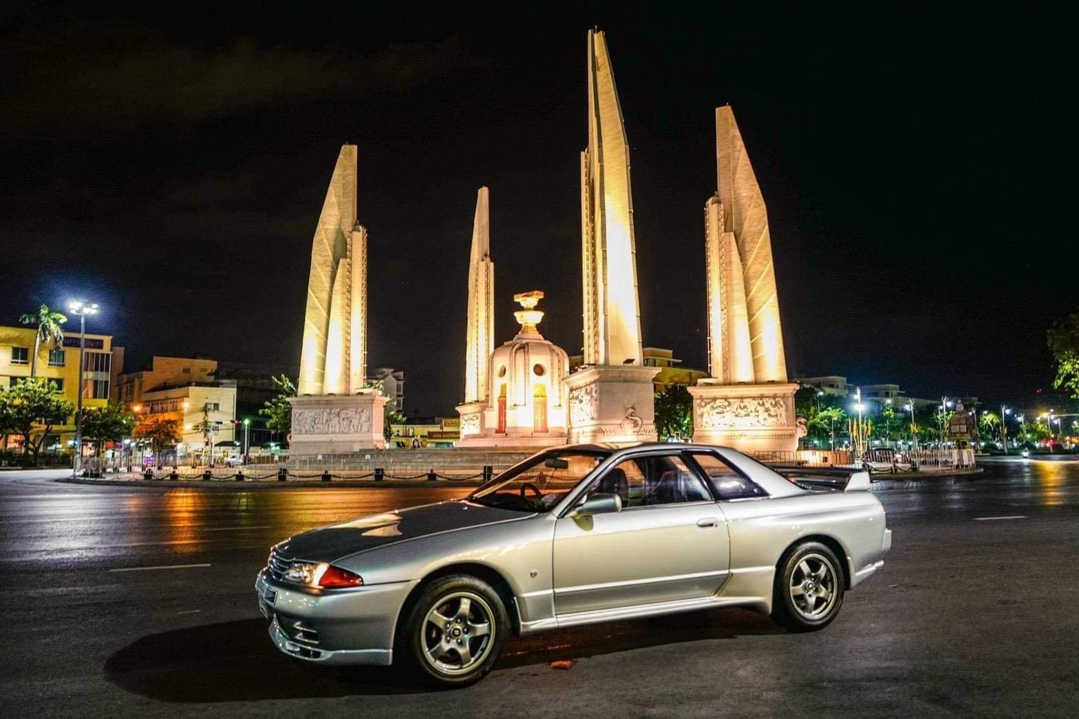 Nissan Skyline GT-R (R32) สีเงิน
