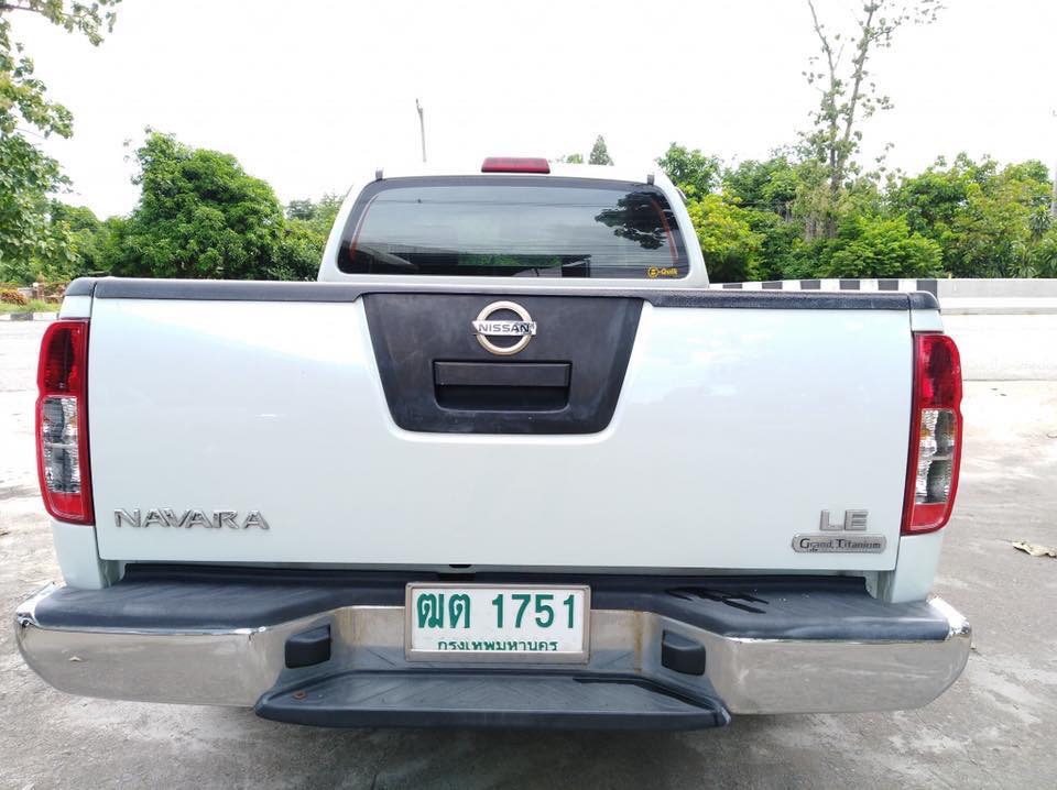 Nissan Navara ปี 2011 สีขาว (รูปที่ 5)