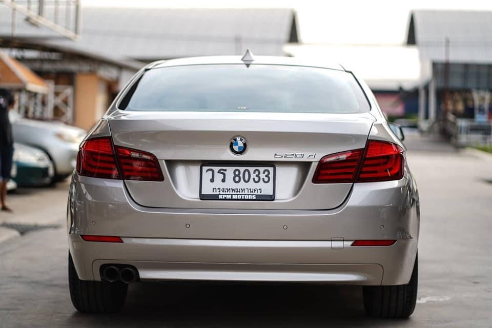 BMW 5 Series F10 520d ปี 2012 สีทอง (รูปที่ 5)