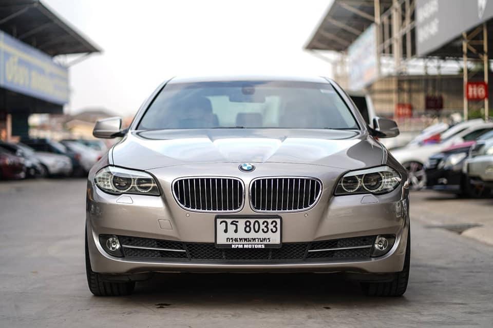 BMW 5 Series F10 520d ปี 2012 สีทอง (รูปที่ 4)