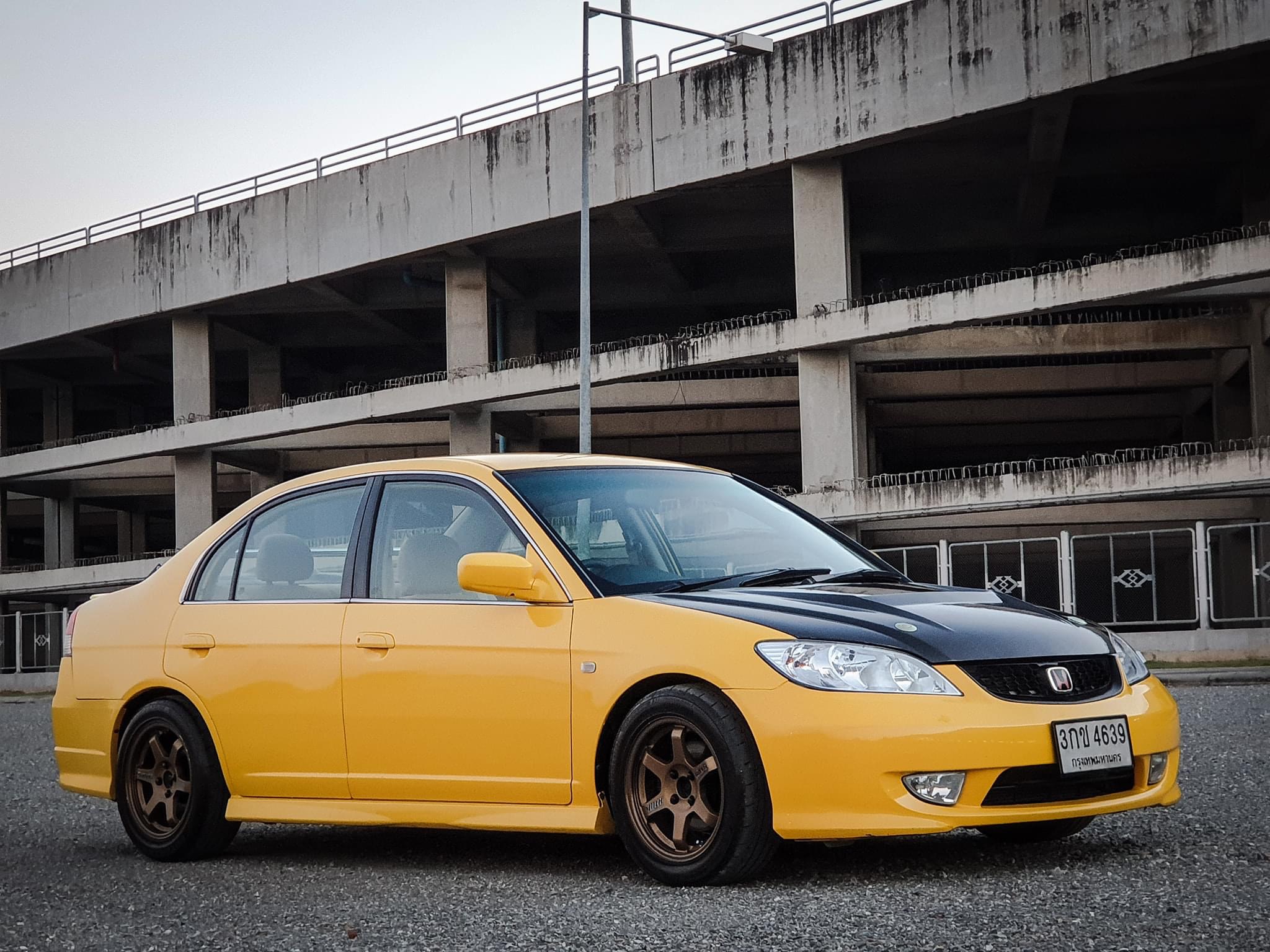 Honda Civic ES (Dimension) โฉม ตาเหยี่ยว ปี 2005 สีเหลือง (รูปที่ 11)