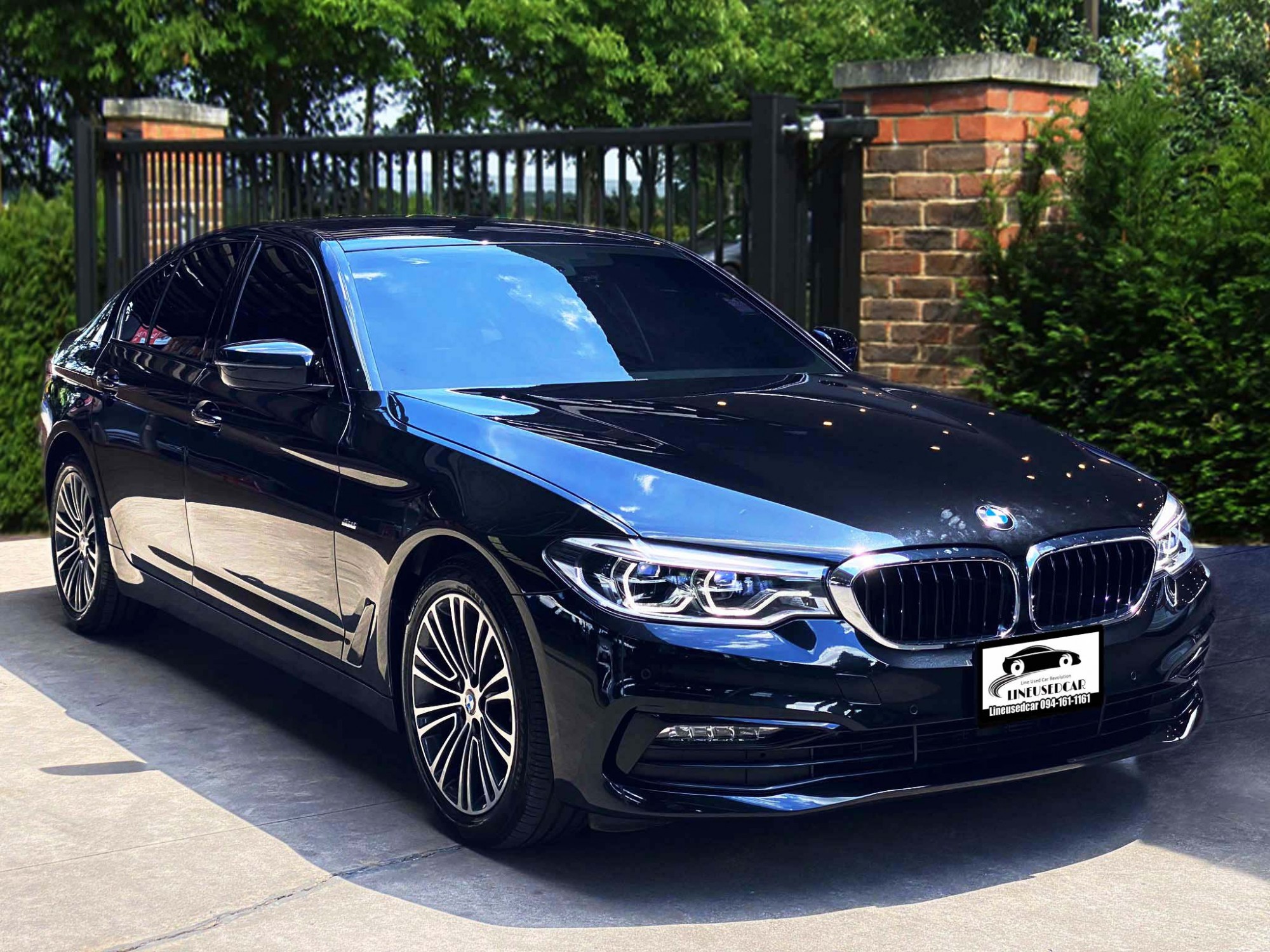 2017 BMW 520D SPORT LINE G30 รถสวย ไมล์น้อย สภาพน้องๆป้ายแดง