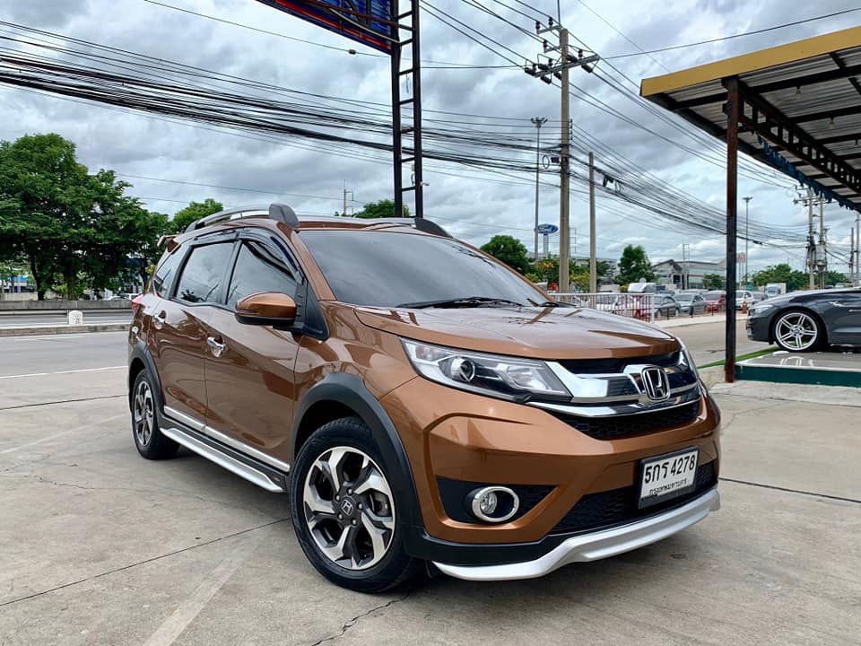Honda BR-V ปี 2016 สีน้ำตาล (รูปที่ 3)