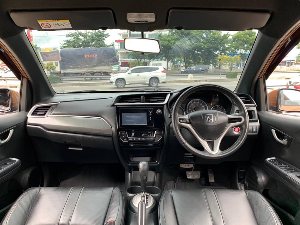 Honda BR-V ปี 2016 สีน้ำตาล (รูปที่ 9)