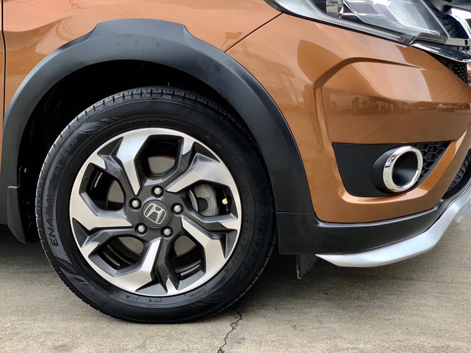Honda BR-V ปี 2016 สีน้ำตาล (รูปที่ 15)