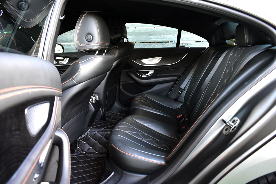 Benz CLS 300d Edition1 Yr. 2018 ถ้าขับ CLS ธรรมดาโลกไม่จำ แนะนำคันนี้จ้า สีพิเศษมีเฉพาะ Edition 1 เท่านั้น (รูปที่ 11)