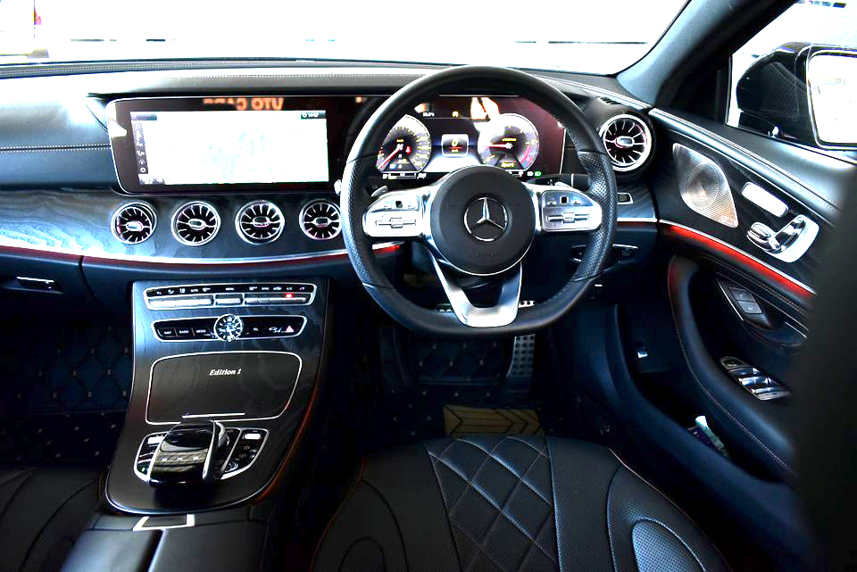 Benz CLS 300d Edition1 Yr. 2018 ถ้าขับ CLS ธรรมดาโลกไม่จำ แนะนำคันนี้จ้า สีพิเศษมีเฉพาะ Edition 1 เท่านั้น (รูปที่ 13)
