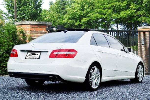 2012 BENZ E250 AMG หลังคาแก้ว เกียร์7Speed Paddle Shift ออฟชั่นจัดมาให้แบบเต็มๆแต่ราคาเบาๆ ? (รูปที่ 12)