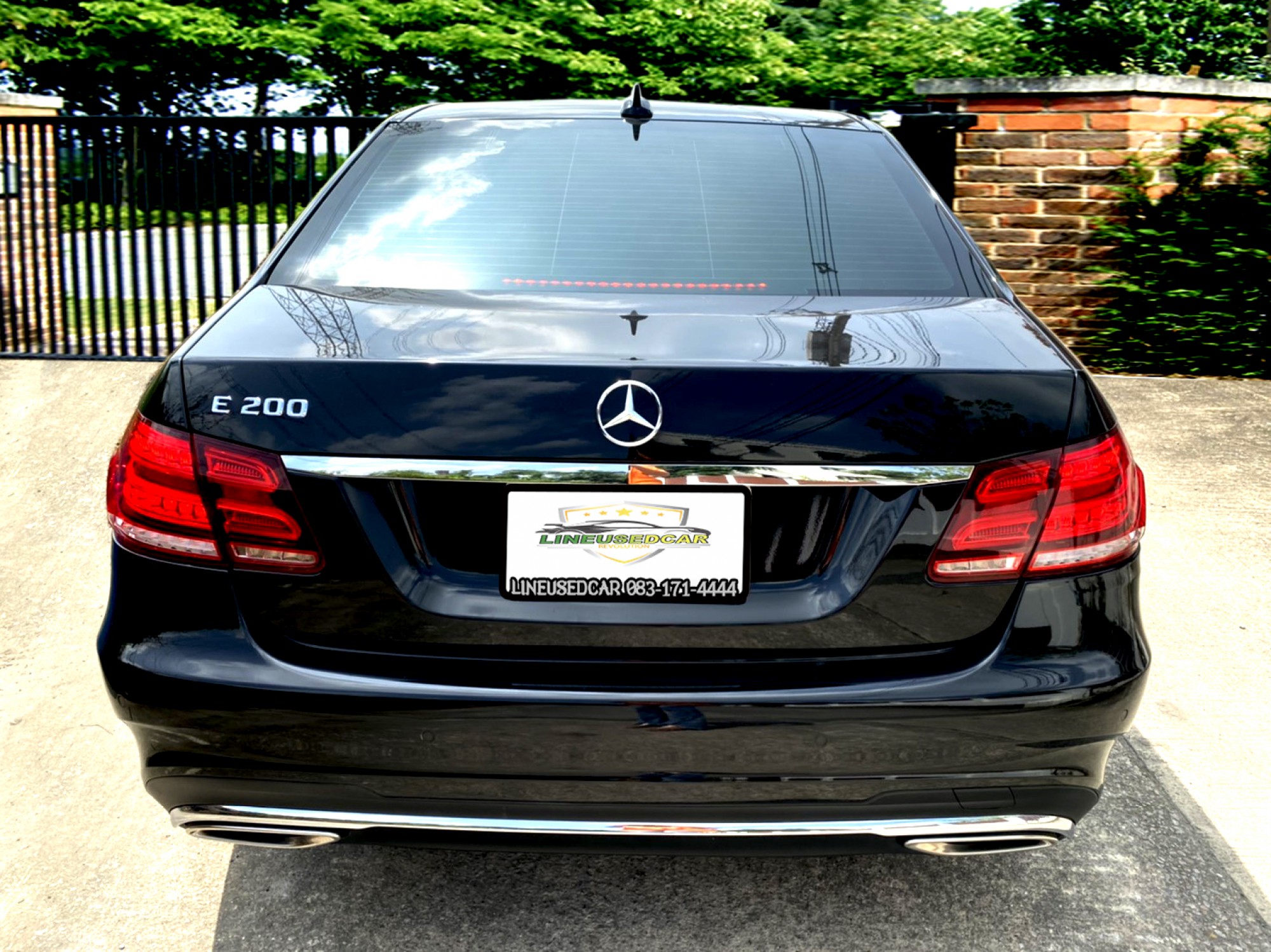 ถ้าคุณชอบ W212 AMG Facelift แต่กลัว Hybrid คันนี้ ใช่เลยคะ หล่อ แรง ทนที่สำคัญไม่จุกจิก BENZ E200 AMG คันนี้เบนซินล้วนๆ (รูปที่ 14)