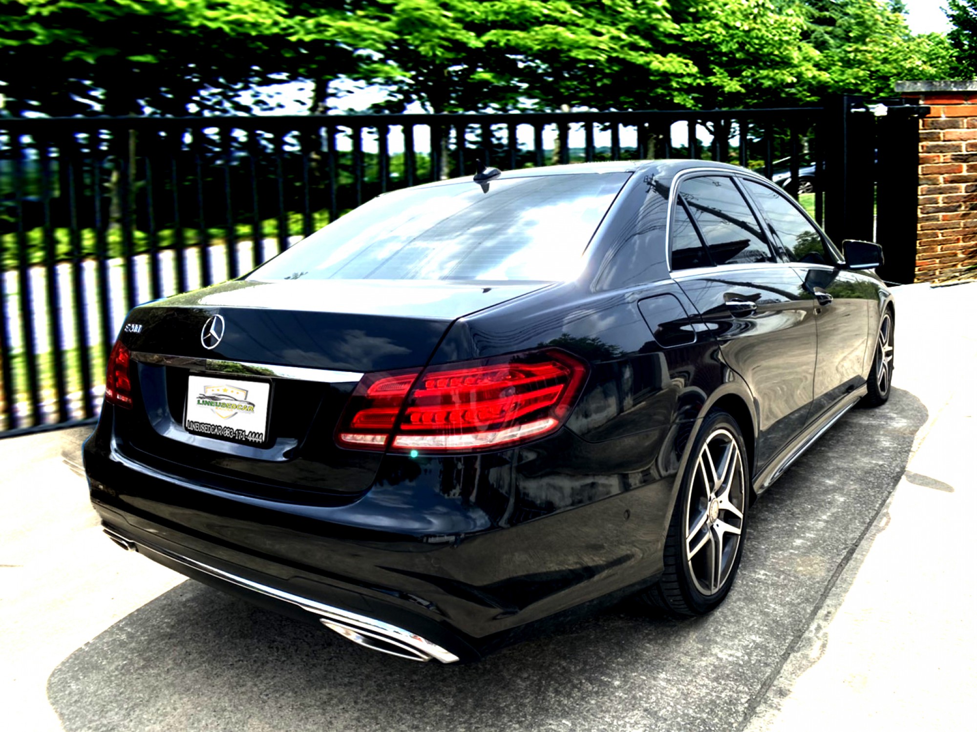 ถ้าคุณชอบ W212 AMG Facelift แต่กลัว Hybrid คันนี้ ใช่เลยคะ หล่อ แรง ทนที่สำคัญไม่จุกจิก BENZ E200 AMG คันนี้เบนซินล้วนๆ (รูปที่ 15)