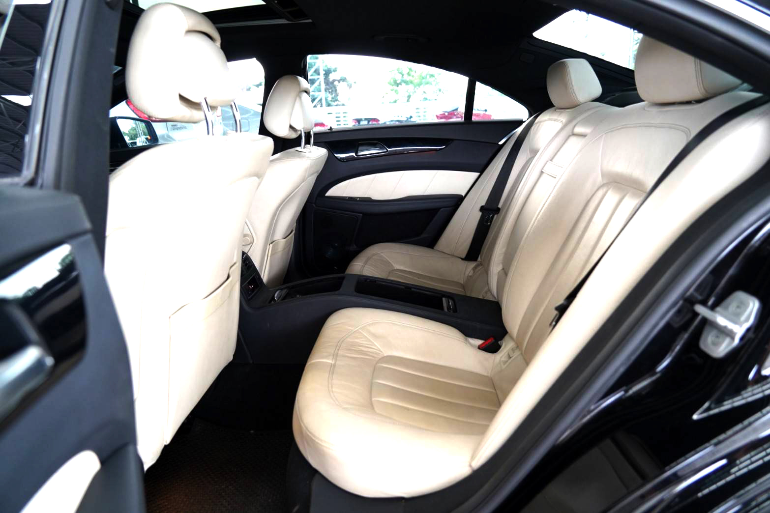 2011 BENZ CLS250 CDI W204 แรงม้า ซีดานทรงสปอร์ตสุดหรู ขับสนุกประหยัดเกินคาด (รูปที่ 10)