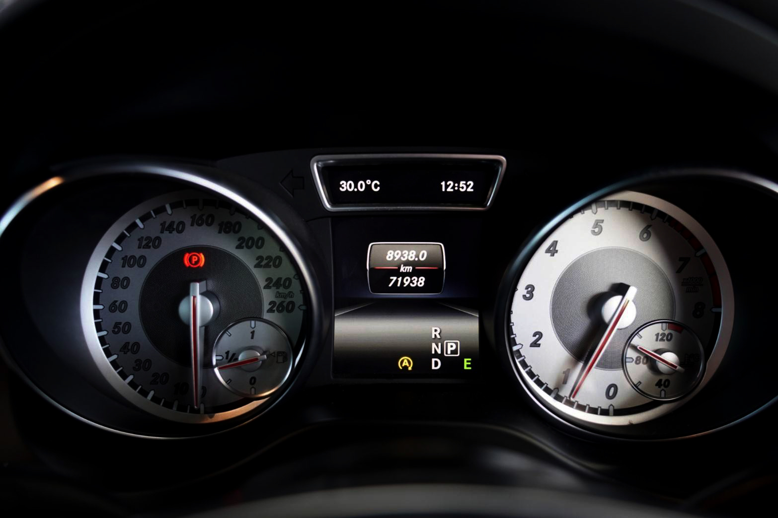 Mercedes Benz CLA250 COUPE AMG 2015 ไมล์ 77,xxx km หลังคาแก้ว Panoramic Glass Roof (รูปที่ 7)