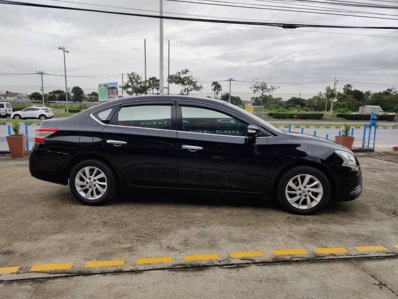 Nissan Sylphy ปี 2012 สีดำ (รูปที่ 4)