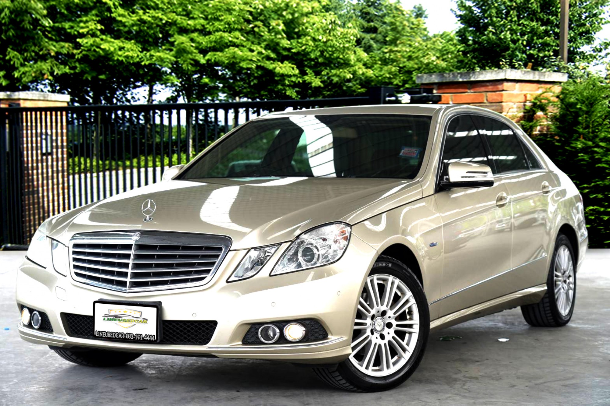 2010 BENZ E200 CGi Elegance มือเดียว มาในราคาเบาๆ ที่ใครๆก็เป็นเจ้าของได้ ไมล์น้อยมาก