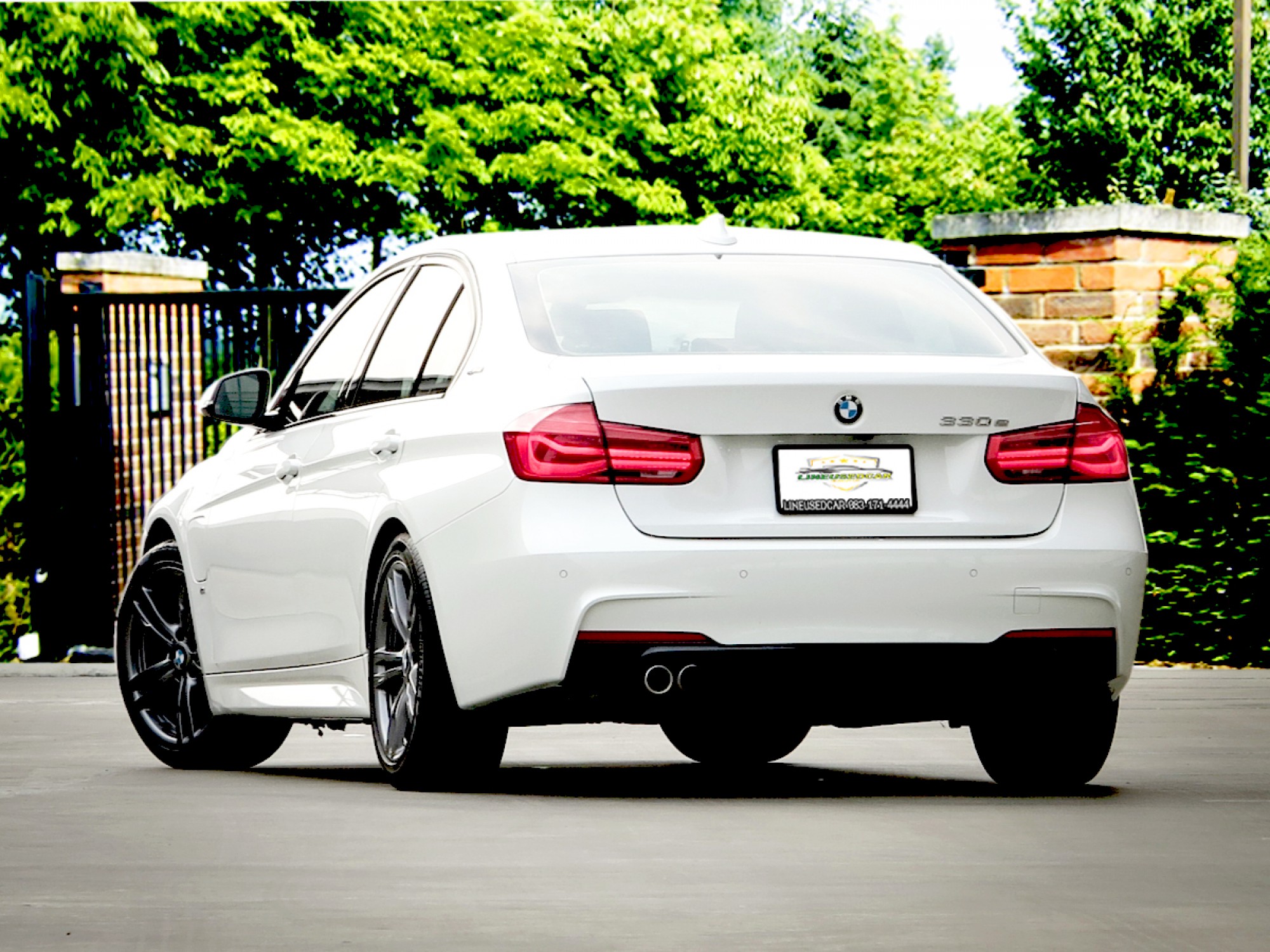 2018 BMW 330e M Sport Plug-In Hybrid รถเจ้าของมือเดียว รถศูนย์ BMW THAILAND Bsi ถึง 03/2023 หรือ 100,000 Km. (รูปที่ 18)