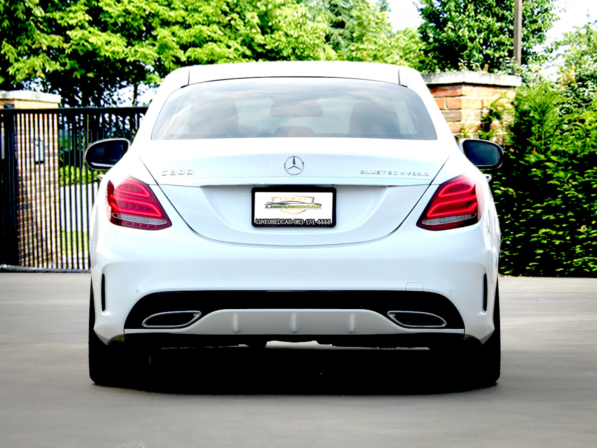 2016 MERCEDES BENZ C300 BLUETEC HYBRID AMG DYNAMIC เจ้าของมือเดียว รถศูนย์ Benz Thailand เลขไมล์น้อยมากๆ (รูปที่ 19)