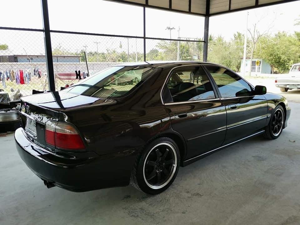 HONDA. ACCORD. 97 ไฟท้ายสองก้อน (รูปที่ 5)