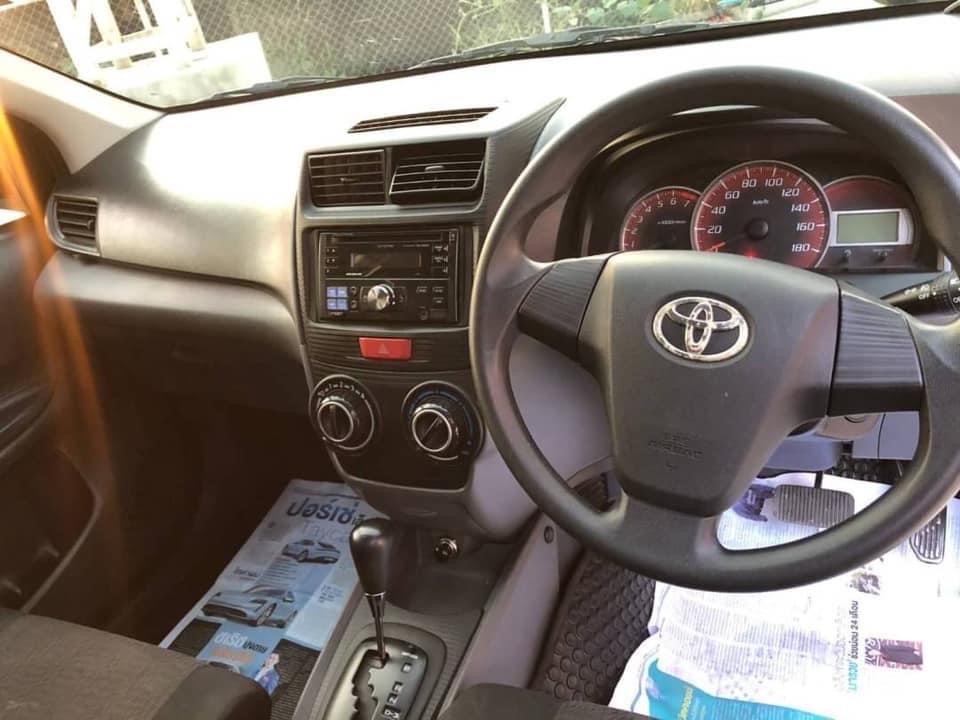2013 TOYOTA AVANZA 1.5 G สีขาว เกียร์ออโต้ (รูปที่ 7)