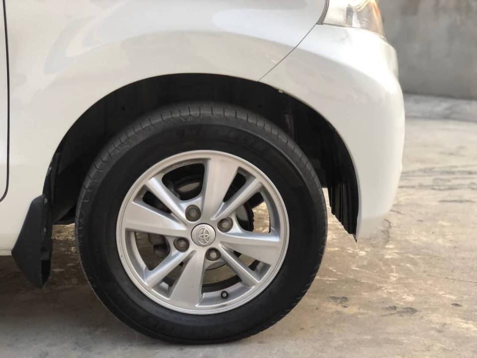 2013 TOYOTA AVANZA 1.5 G สีขาว เกียร์ออโต้ (รูปที่ 12)