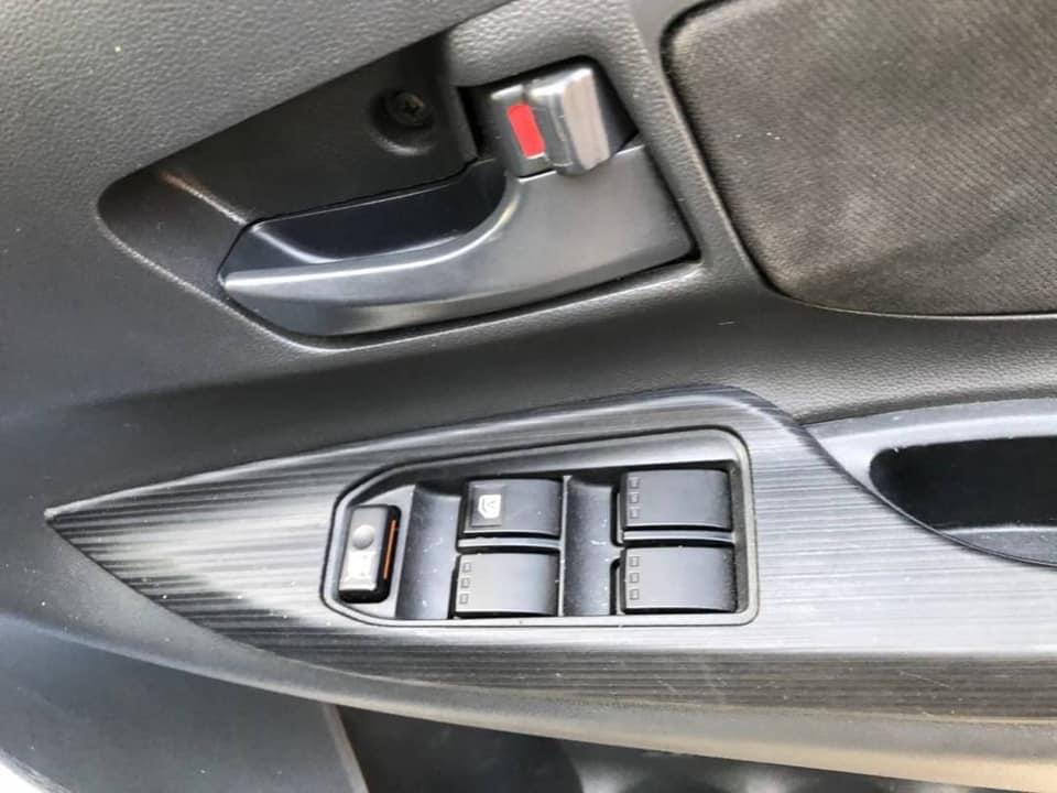 2013 TOYOTA AVANZA 1.5 G สีขาว เกียร์ออโต้ (รูปที่ 10)