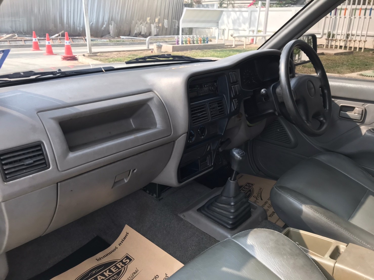 isuzu TFR dragon eye 1998 2.5 MT อีซูซุ ทีเอฟอาร์ เจเนอเรชั่น3 มังกรทอง 4ประตู (รูปที่ 10)