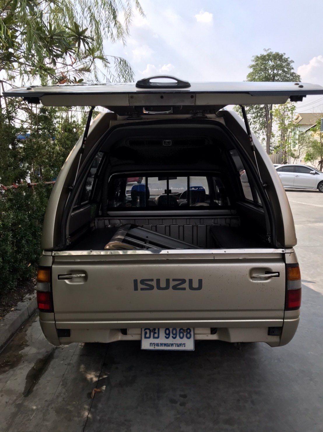isuzu TFR dragon eye 1998 2.5 MT อีซูซุ ทีเอฟอาร์ เจเนอเรชั่น3 มังกรทอง 4ประตู (รูปที่ 15)