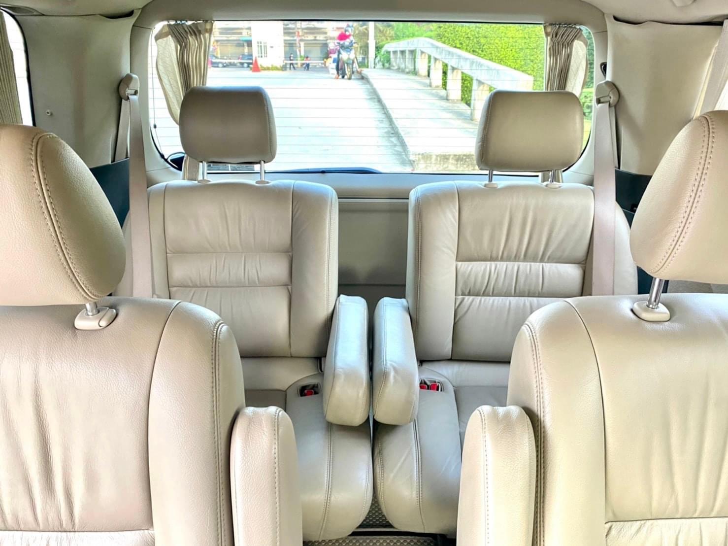 Toyota Alphard ATH-10 2.4 Hybrid E-Four ขับ4 เกียร์ Auto ปี 2005 สีเทา (รูปที่ 6)