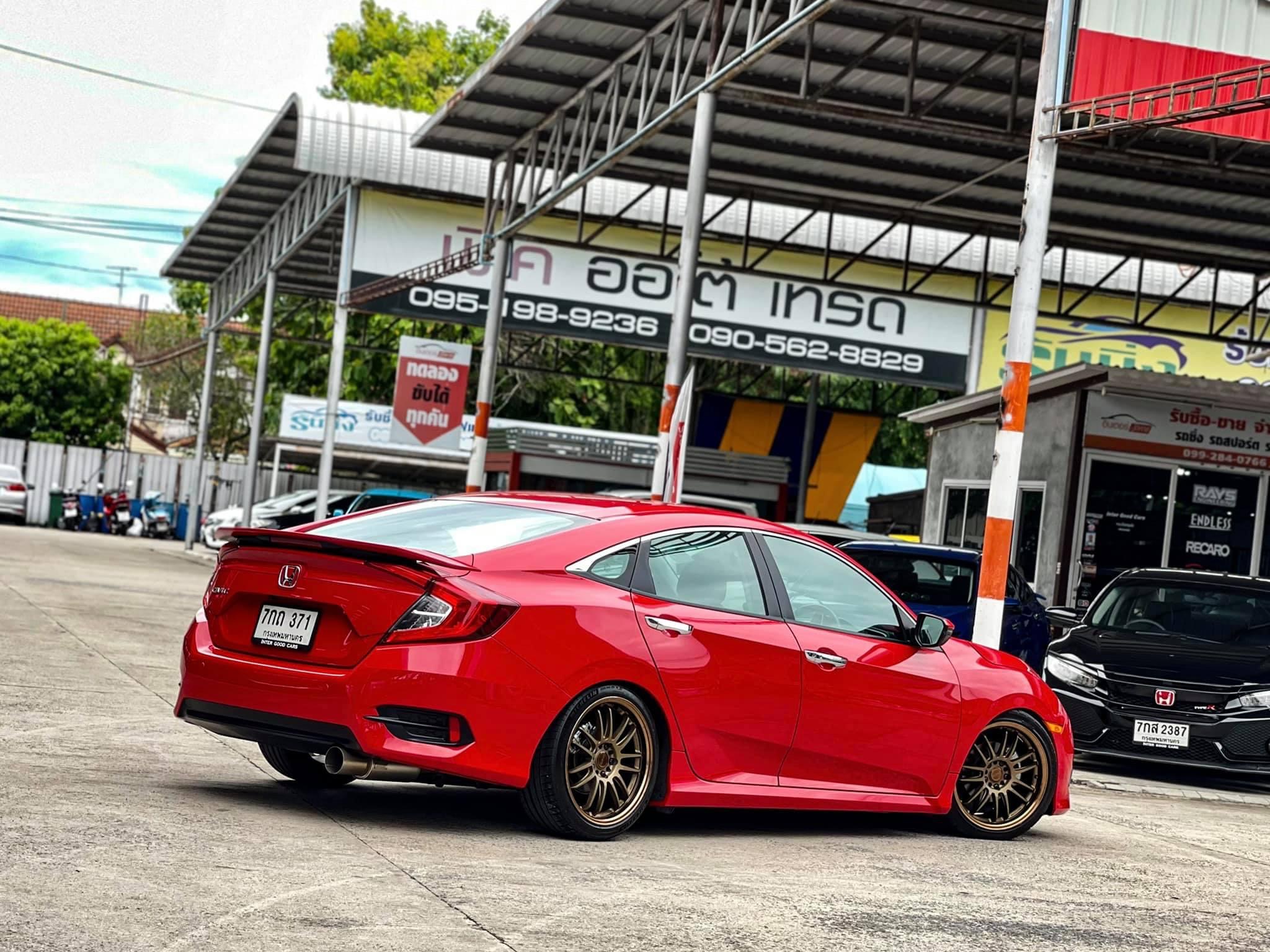 HONDA CIVIC FC 1.8 EL ปี 2018 คันนี้ของครบ ? (รูปที่ 10)