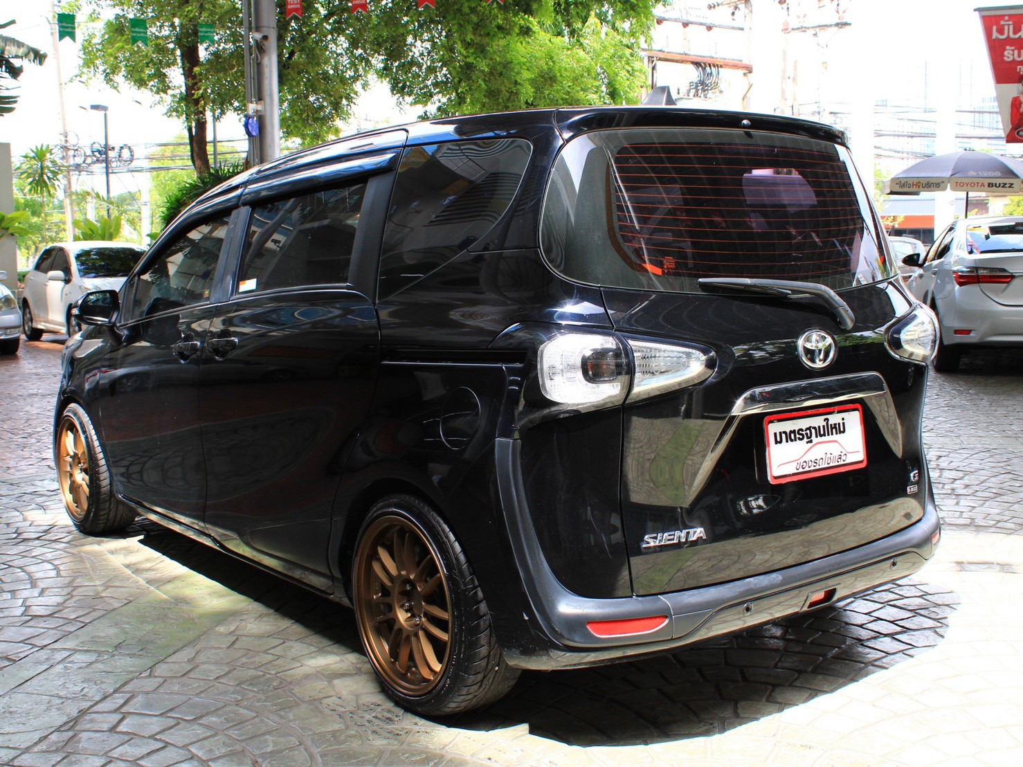 Toyota Sienta 1.5 G 2017 เกียร์ Auto (รูปที่ 3)