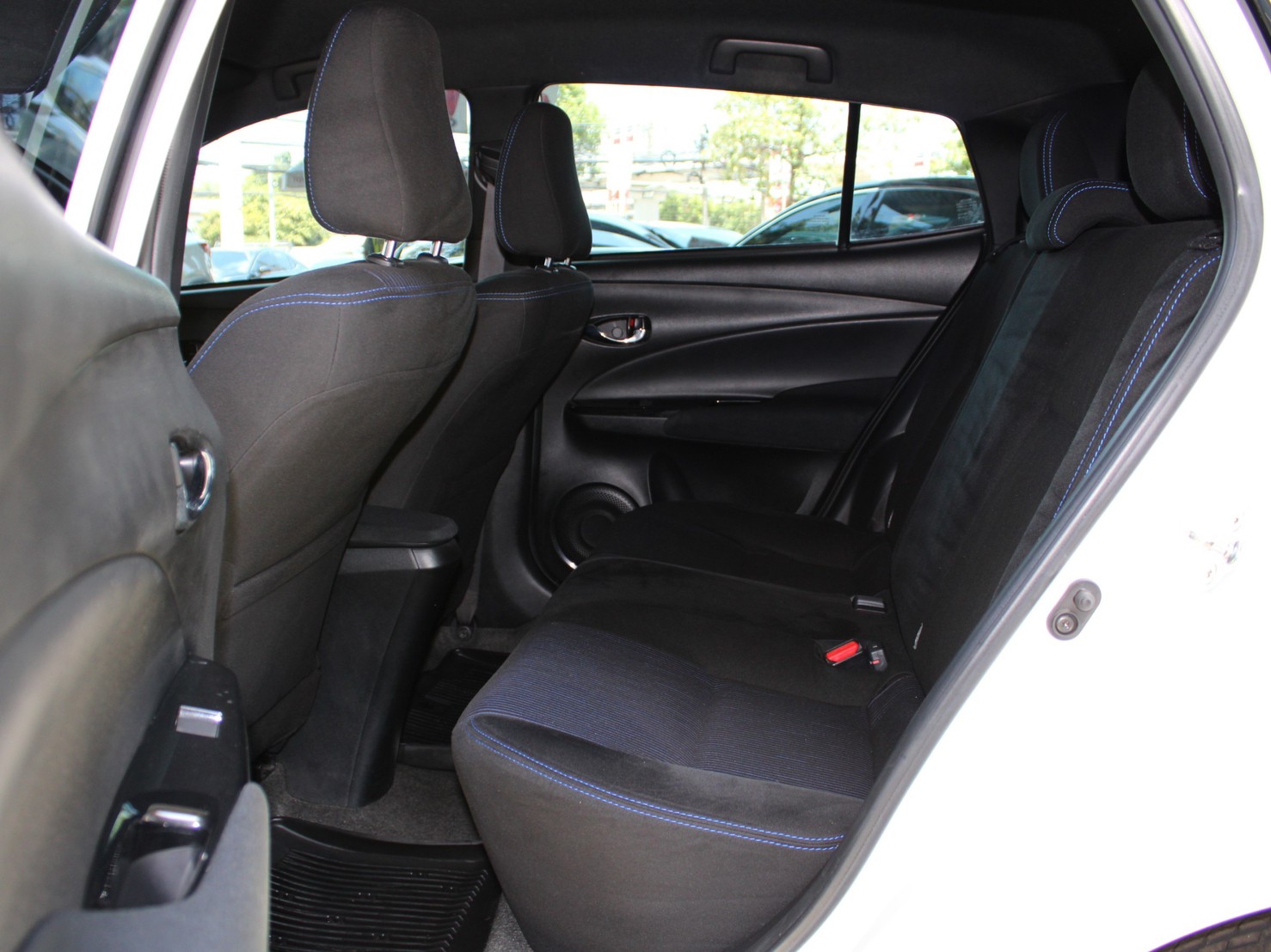 Toyota Yaris 1.2 G 2018 เกียร์ Auto (รูปที่ 6)