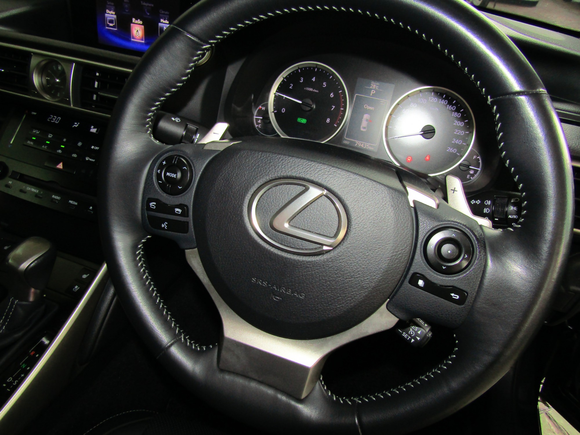 LEXUS IS300h 2.5 HV A/T 2015