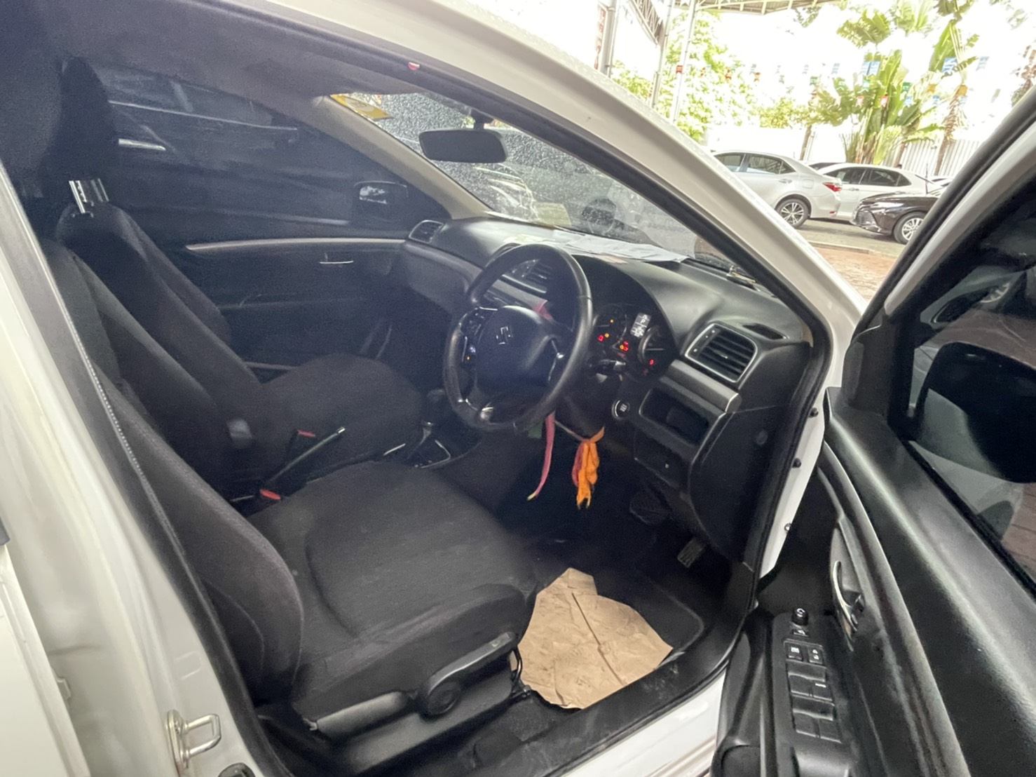 SUZUKI CIAZ 1.25L GLX A/T ปี2017 (รูปที่ 11)