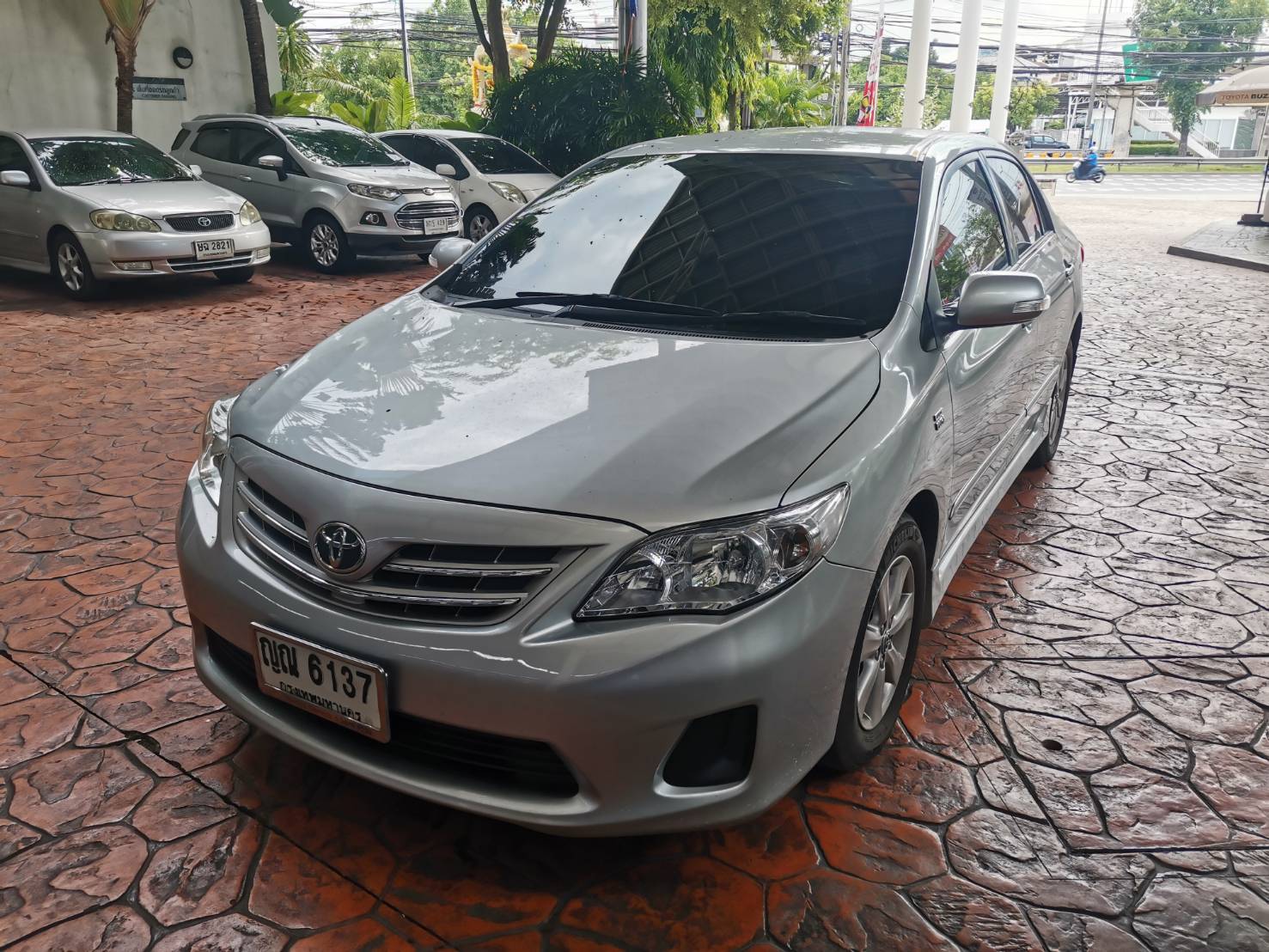 TOYOTA ALTIS 1.6 E A/T ปี2011 (รูปที่ 2)